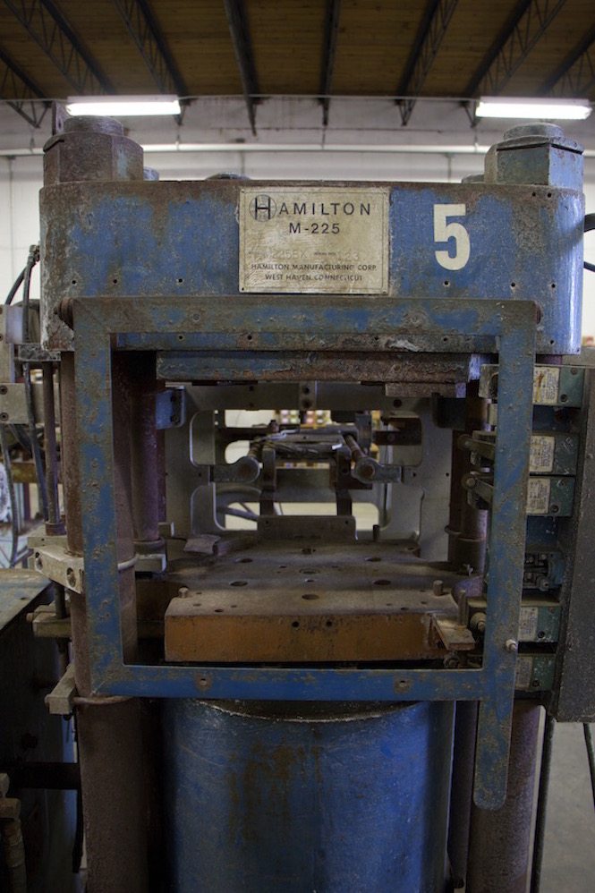US vinyl factory finds 13 abandoned presses to become one of the country’s biggest pressing plants – The Vinyl Factory